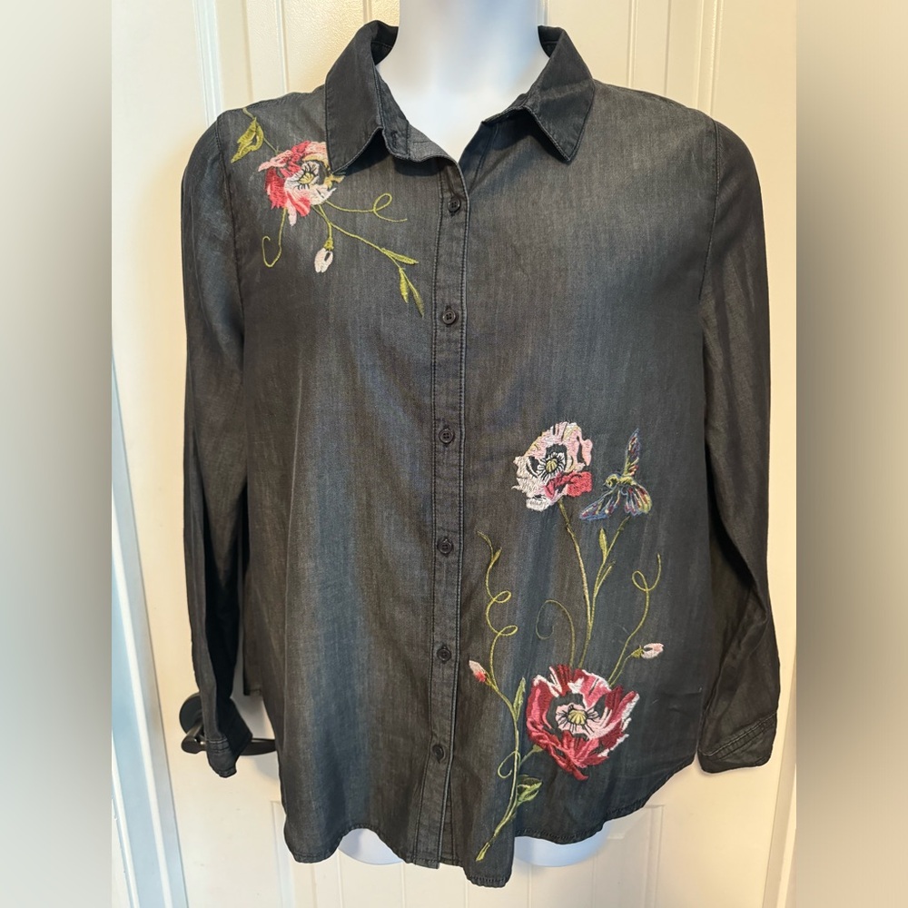 Kensie Denim Floral Embroidered Long Sleeved Button Down Shirt, XL